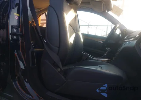 2007 Mercedes-Benz E 550 z USA, uszkodzony, nr VIN WDBUF72X27B038801